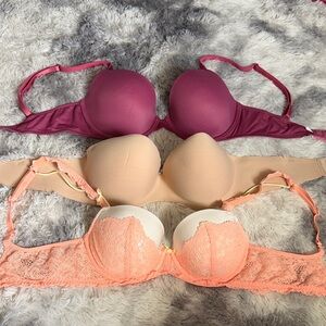 Lot of 3 Victoria's Secret Bra size 34C